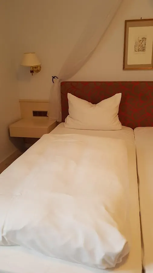 *** 여관 Gasthaus Krone 비젠티드 독일